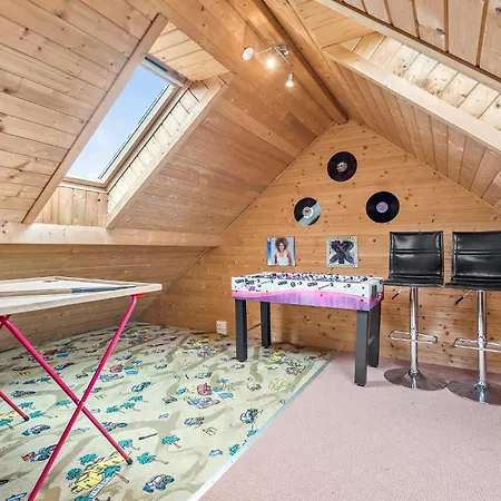 Holiday home Lovely In With Wifi *
