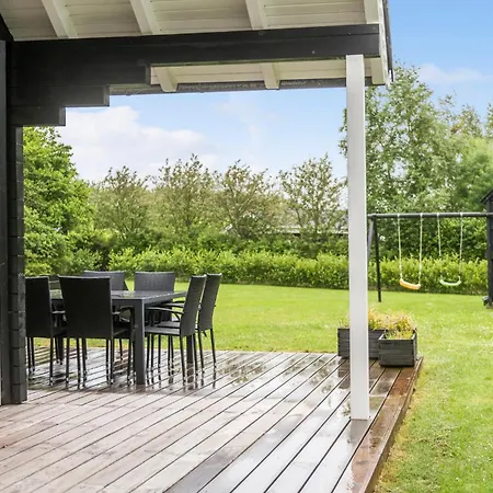 Holiday home Lovely In With Wifi Hemmet