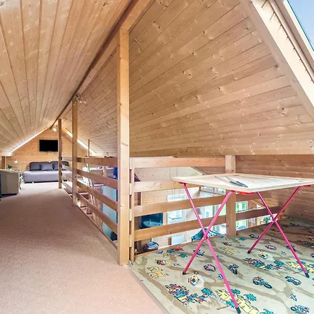 Lovely In With Wifi Holiday home