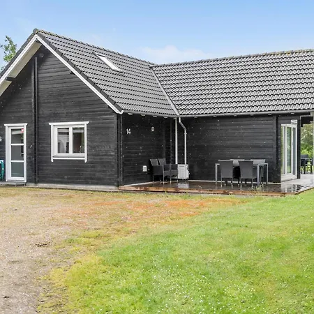 Lovely In With Wifi Holiday home