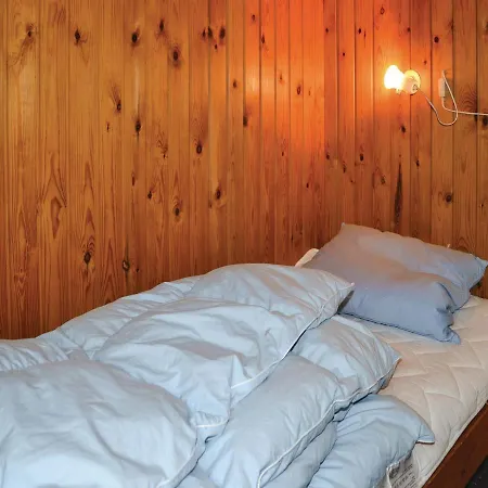 Three-bedroom Holiday In 別荘