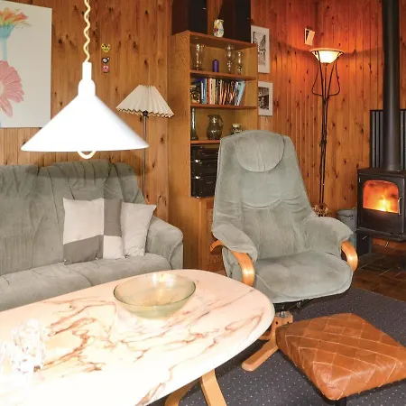 Three-bedroom Holiday In Hemmet
