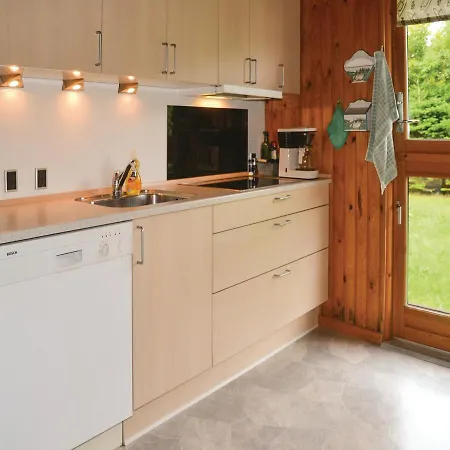 Three-bedroom Holiday In Hemmet