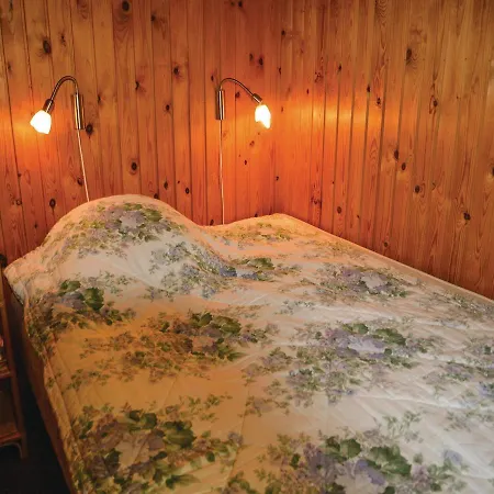 別荘 Three-bedroom Holiday In *