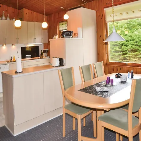 別荘 Three-bedroom Holiday In