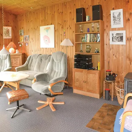 Three-bedroom Holiday In * Hemmet